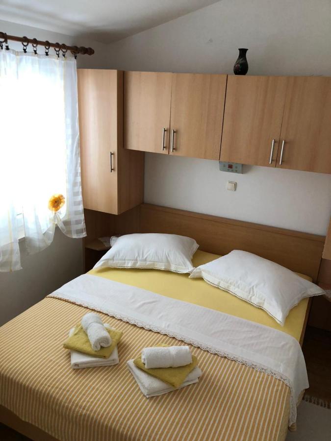 Apartments Rajcic Kaštela Exteriör bild